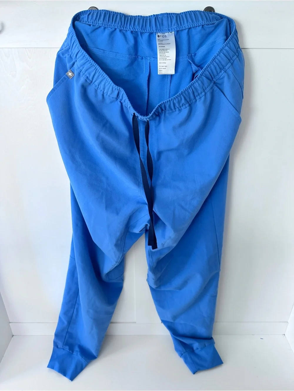 Figs Men's Tansen Jogger Scrub Pants in Ceil blue - Size L
